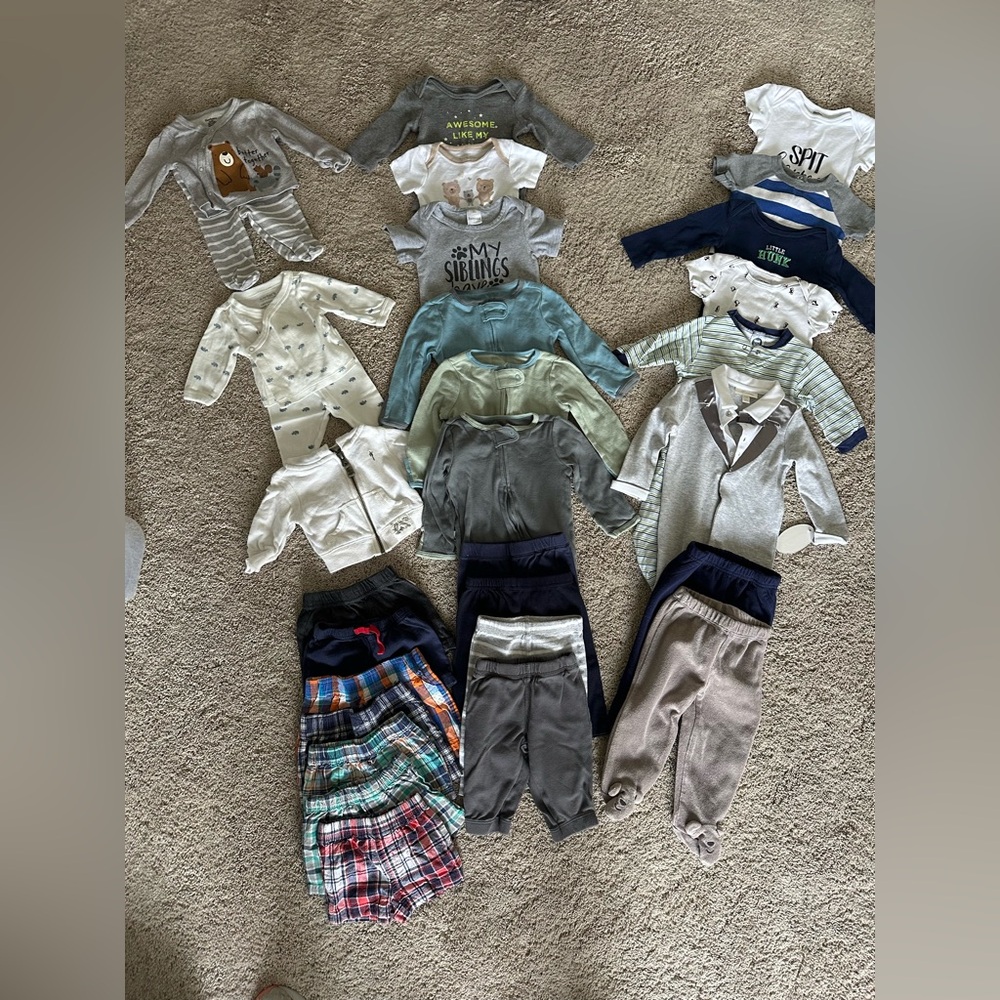 Lot of Baby Boy Clothes (newborn - 6 months)